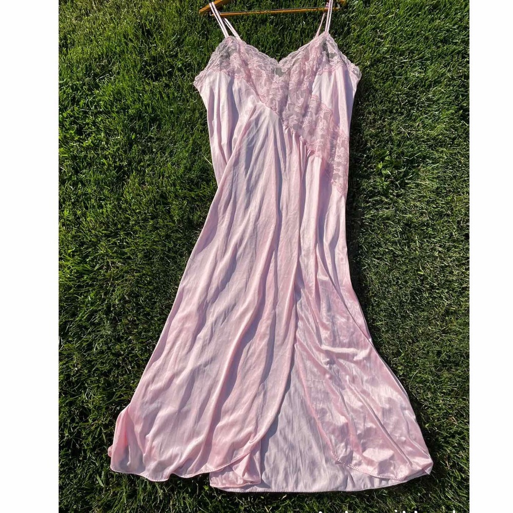 Vintage Vandemere Lace Nightgown Negligée See Measurements